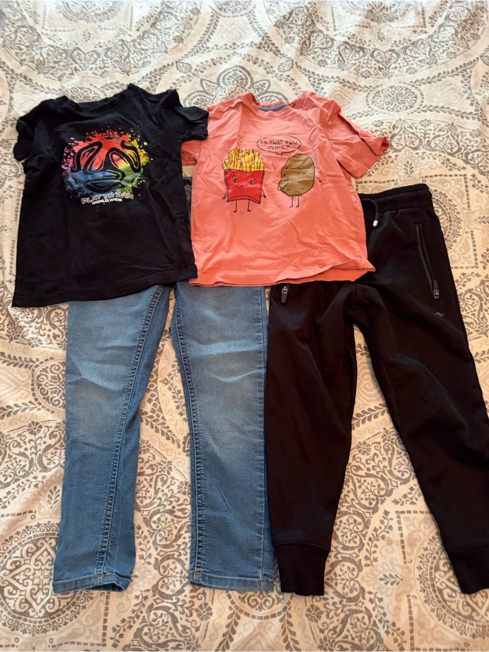 Size 6 clothing lot - two tees, two pants
